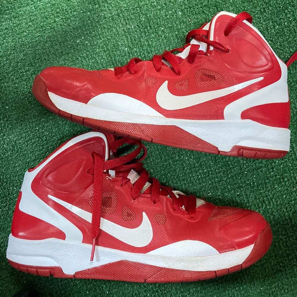 Nike basketball hyperfuse shoe